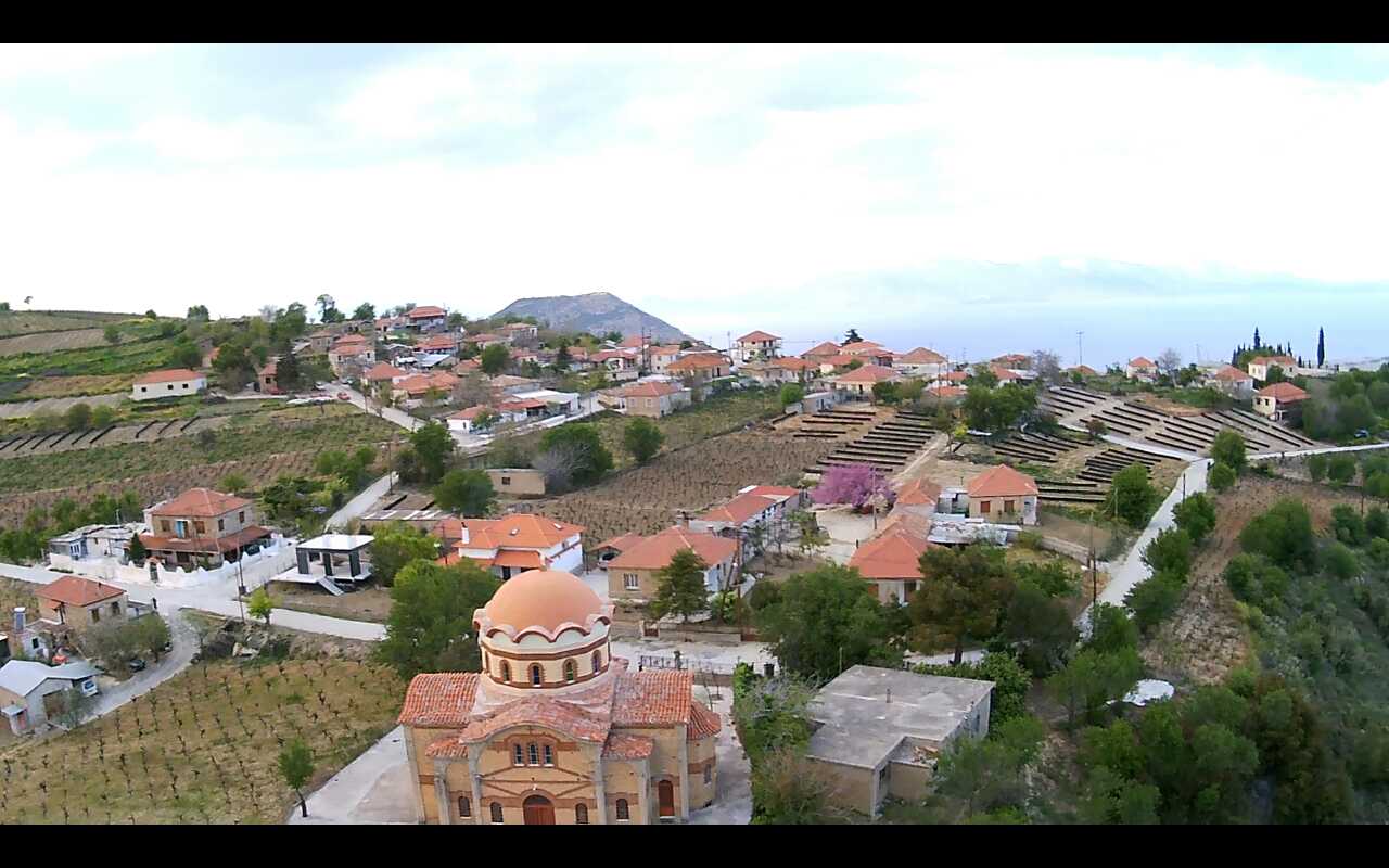 Το χωριό Πελλήνη